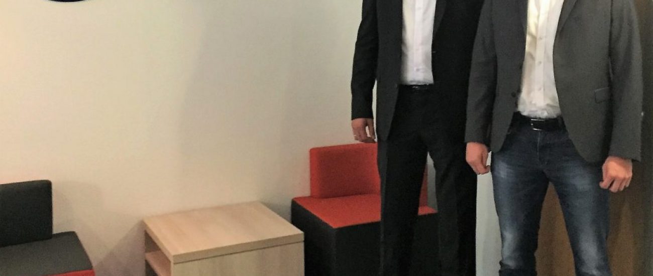 Besuch in Berlin: Netzlink zu Gast bei der FIWARE Foundation. (v. l.: Ulrich Ahle, CEO der FIWARE Foundation e. V. und Martin Lange, Cloud Manager Netzlink